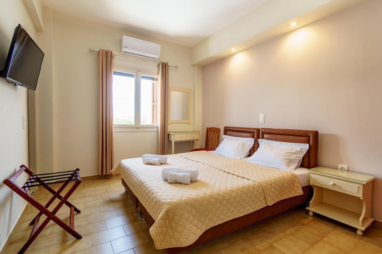 Irini Studios Skyros Buitenkant foto