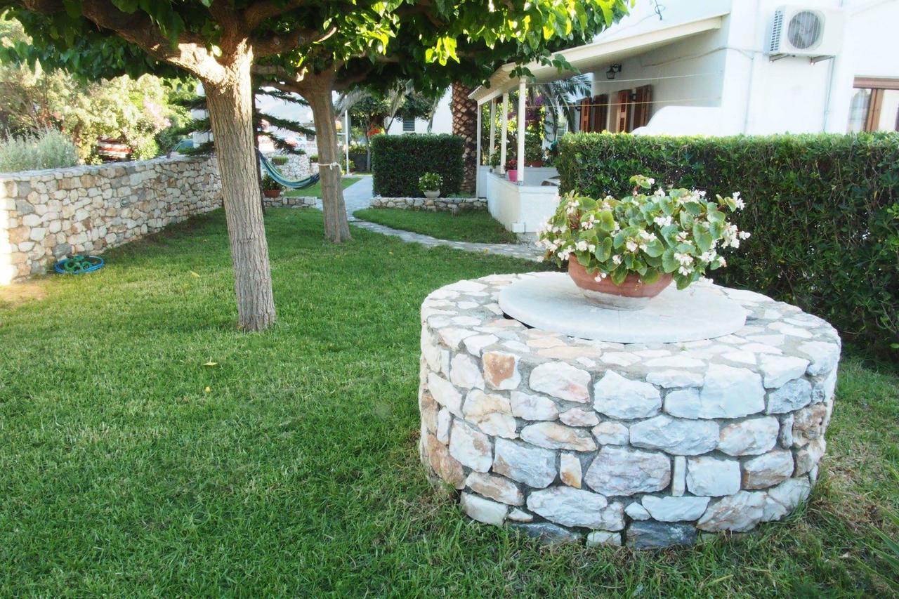 Irini Studios Skyros Buitenkant foto