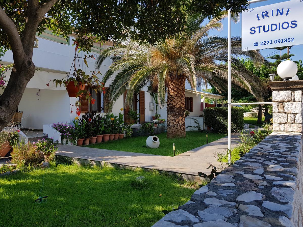 Irini Studios Skyros Buitenkant foto